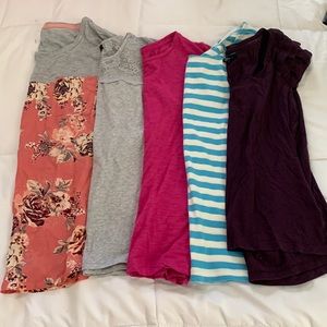 Size small and medium women’s t-shirt bundle.